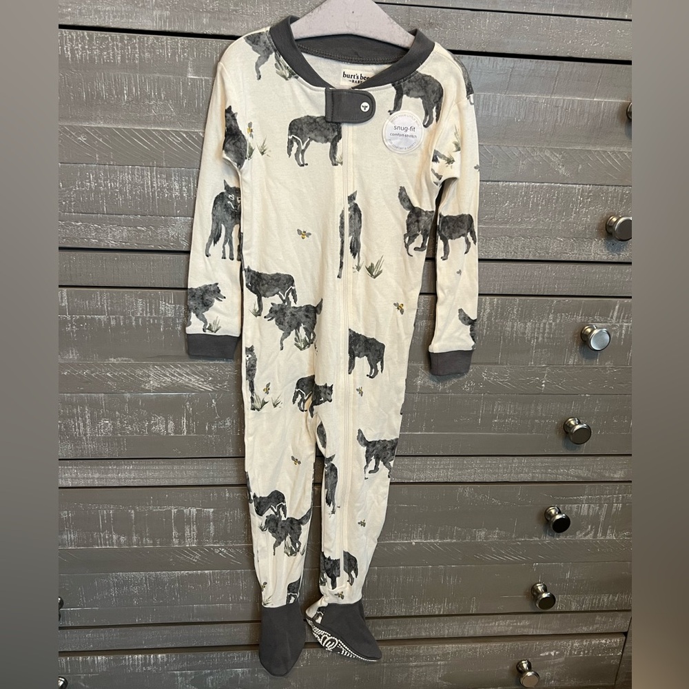 Burt's Bees Baby Gray and Cream Wolf Pajama Onsie Size 18 Months